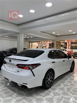 تۆیۆتا کامری